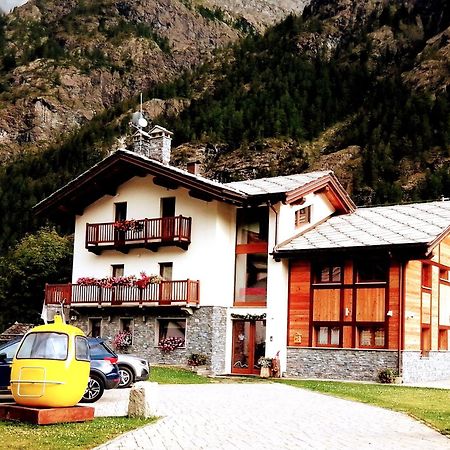Fohre1748 Hotel Gressoney-la-Trinité Екстериор снимка