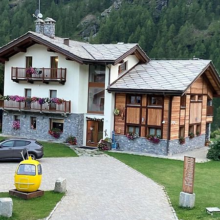 Fohre1748 Hotel Gressoney-la-Trinité Екстериор снимка
